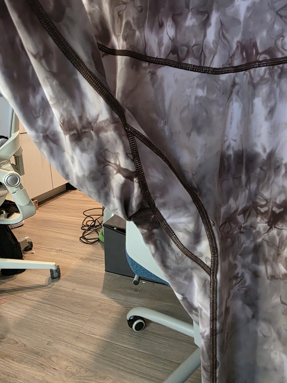 Gymshark Gray Marble Tie-Dye Leggings - Picture 3 of 7